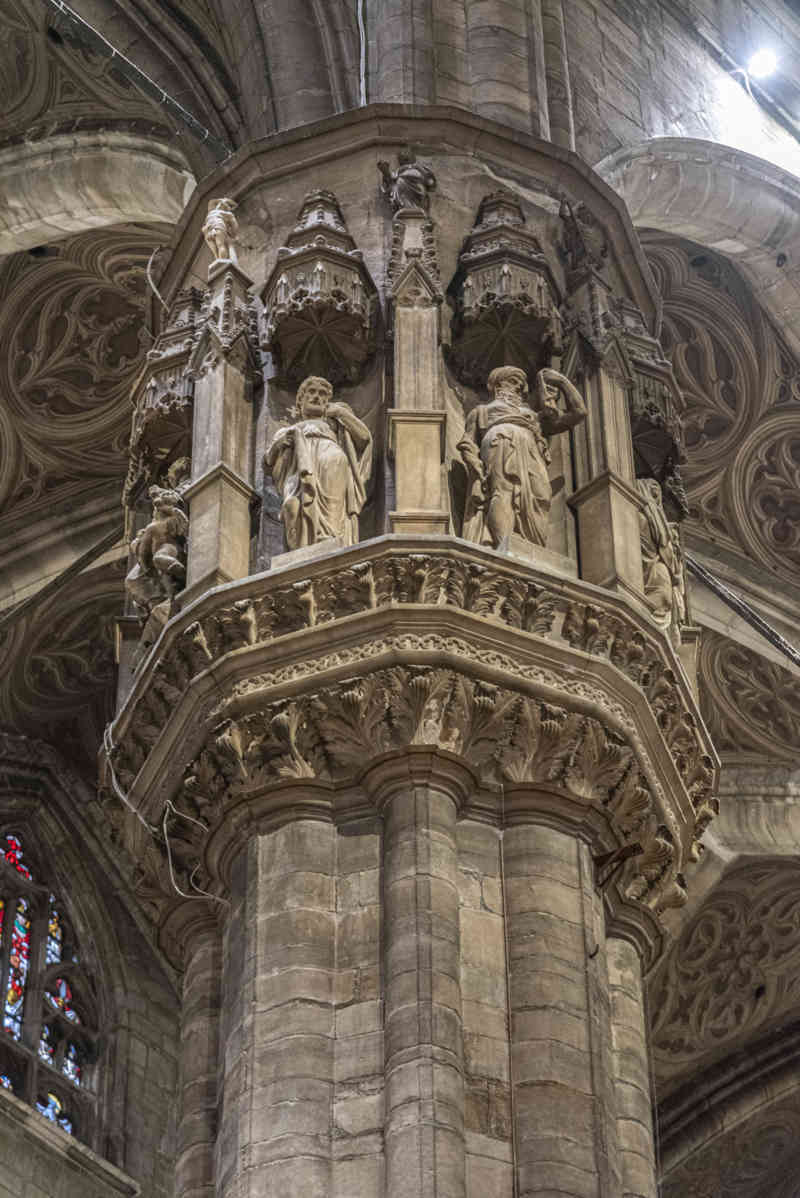 Italia - Milán 024 - catedral de Milán (El Duomo).jpg
